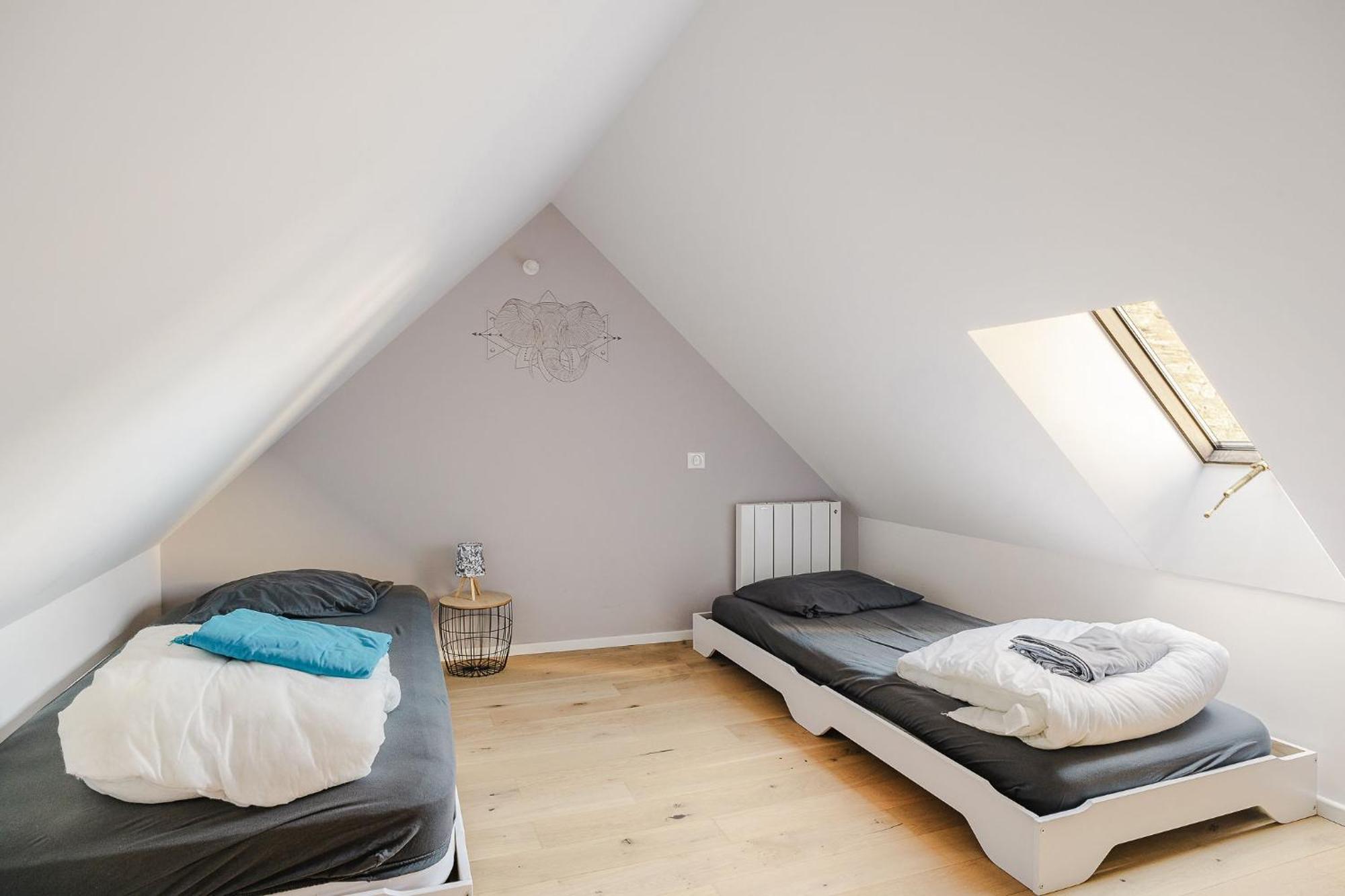 L'Atelier, Appartement Lumineux Et Cosy Ploermel Luaran gambar